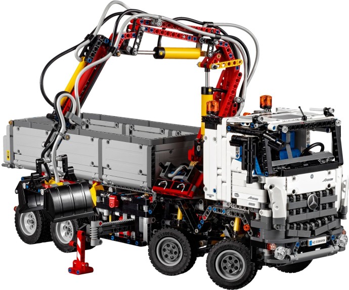Mercedes-Benz Arocs 3245 LEGO Set 42043